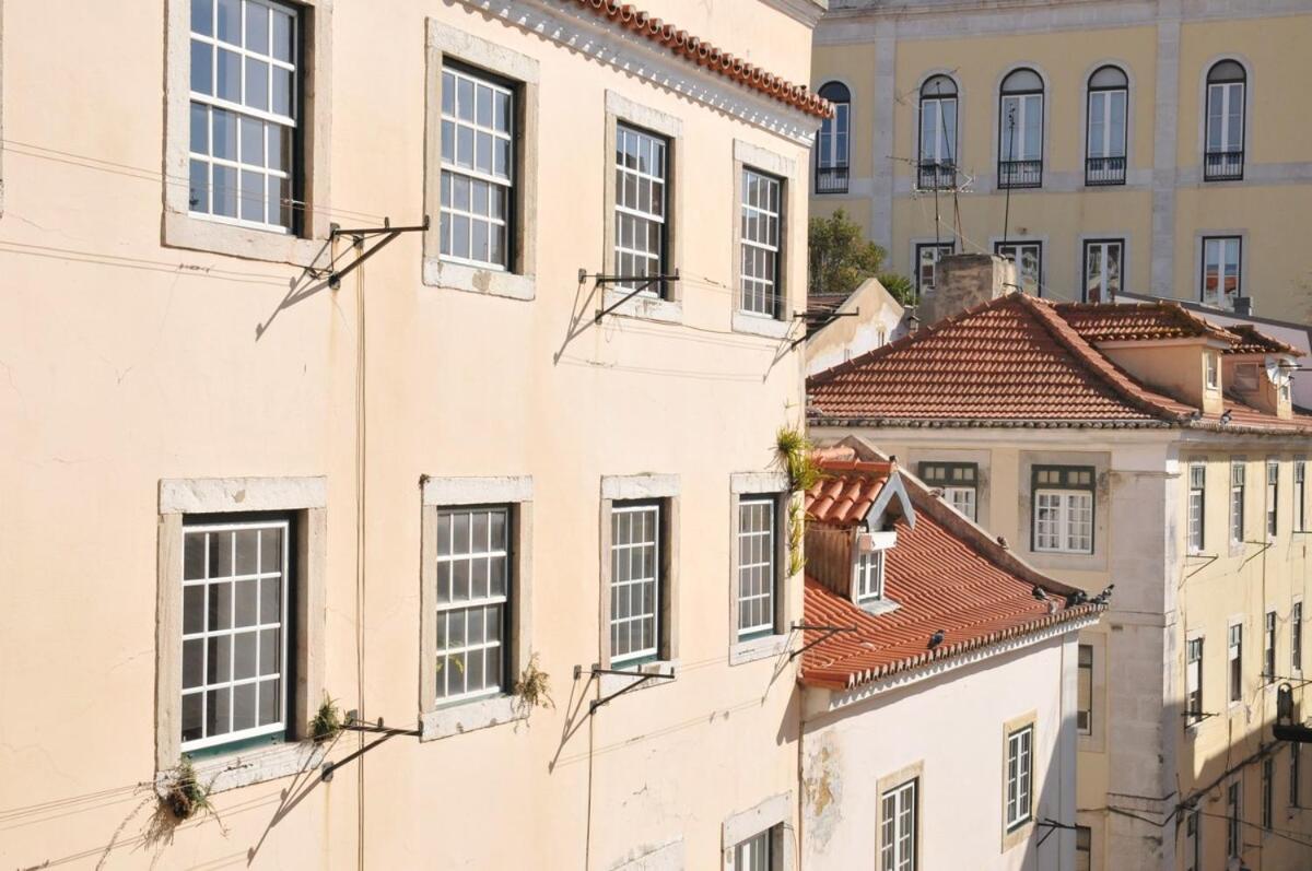 Apartment Spacious & Bright 3 Bedroom Apt, Iconic Bica Area, Historical Center