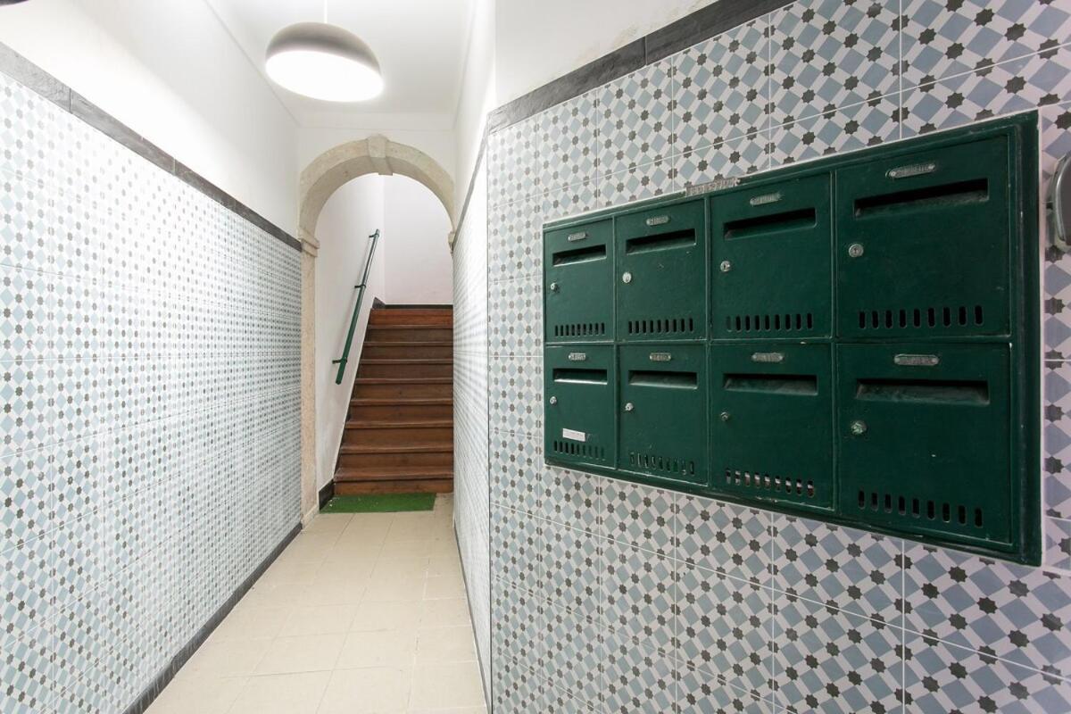 Spacious & Bright 3 Bedroom Apt, Iconic Bica Area, Historical Center Apartment Lisbon