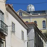 Spacious & Bright 3 Bedroom Apt, Iconic Bica Area, Lisbon Historical Center